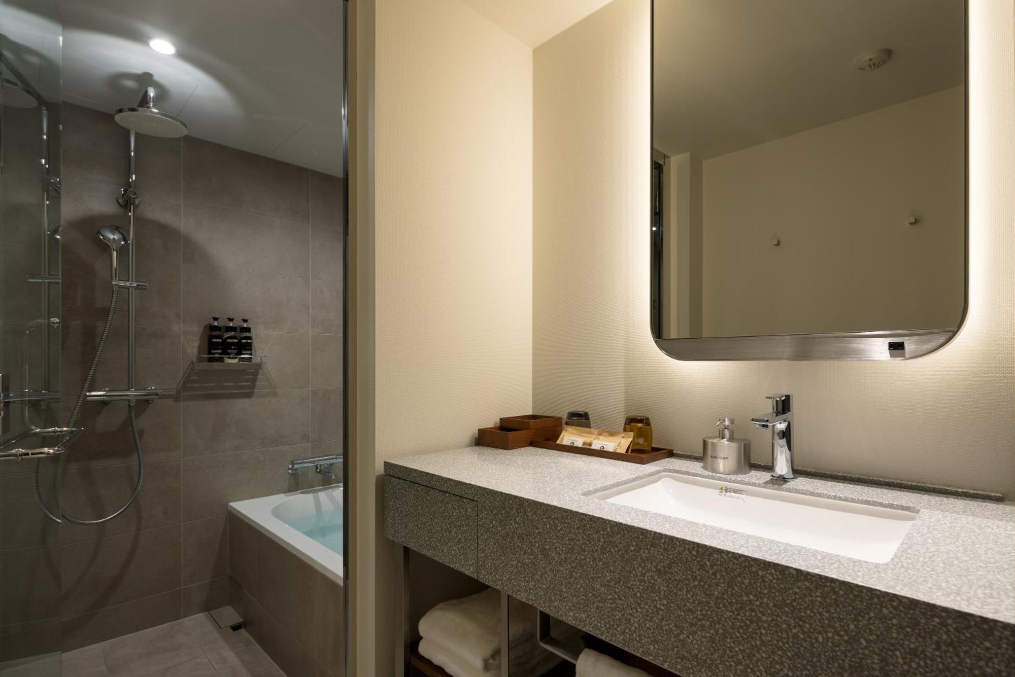 Hotel Groove Shinjuku, A Parkroyal Hotel Токио Экстерьер фото